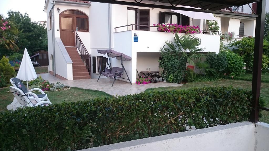 Apartment Devcic Poreč Exterior foto